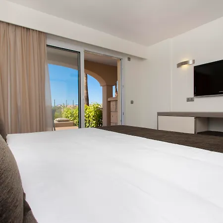 Insotel Cala Mandia 4*