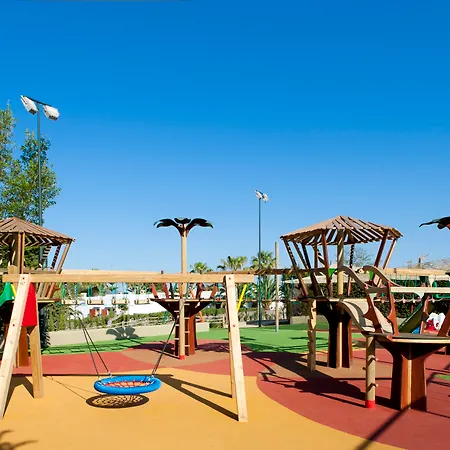 Ξενοδοχείο Insotel Cala Mandia 4*