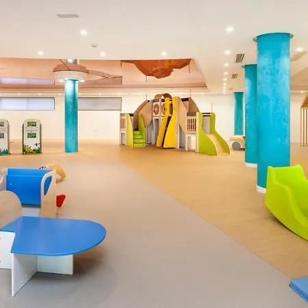 インソテル　カラ　マンディア　リゾート Cala Mandia (Mallorca)